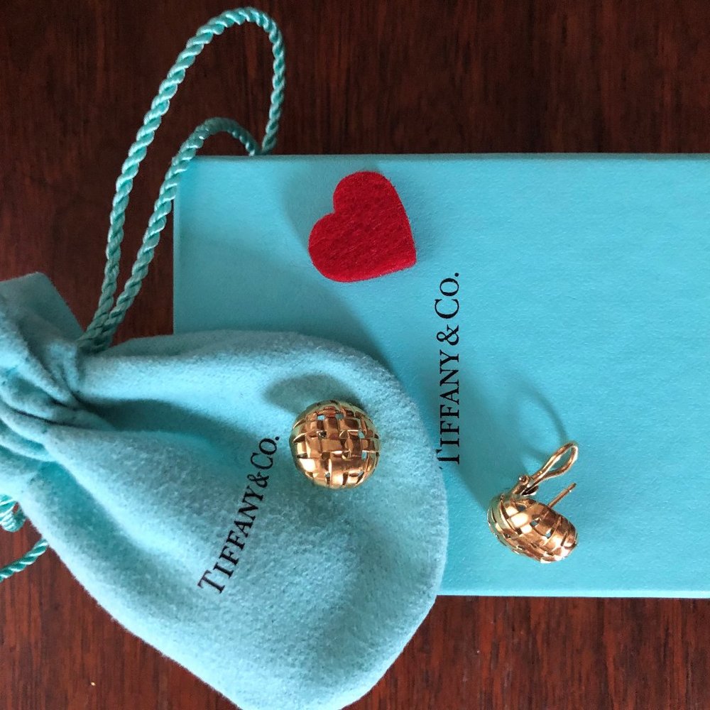18K gold Tiffany Basketweave earrings
